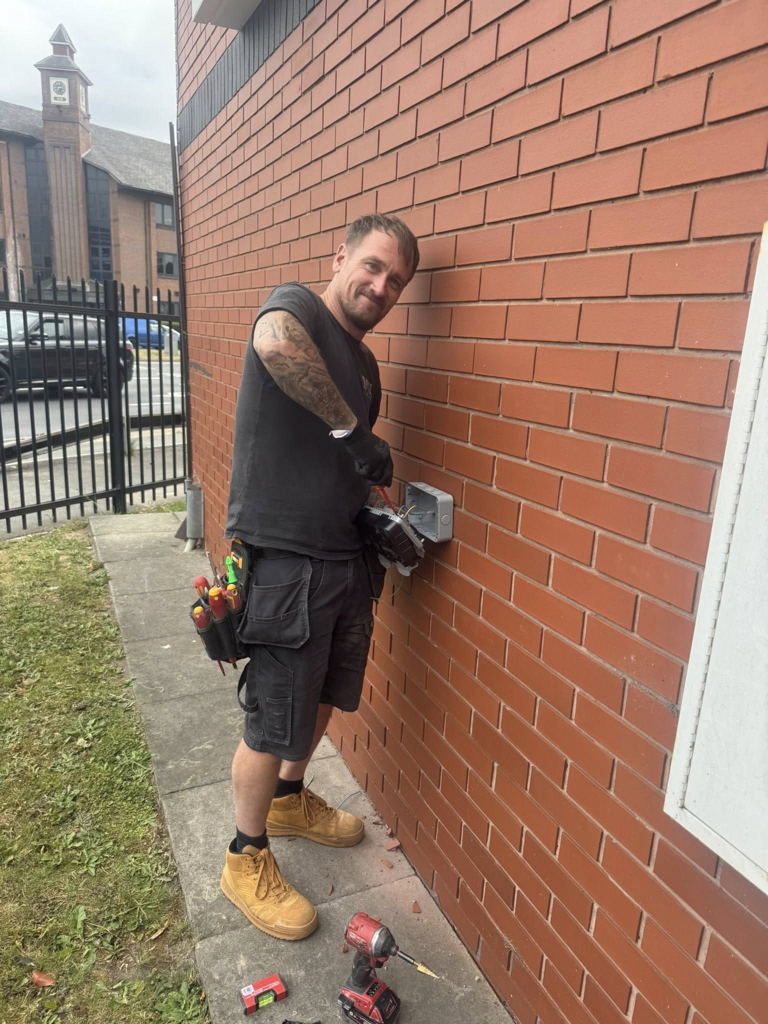 Wired Electrical Leeds Lend A Hand To Street Angels Charity